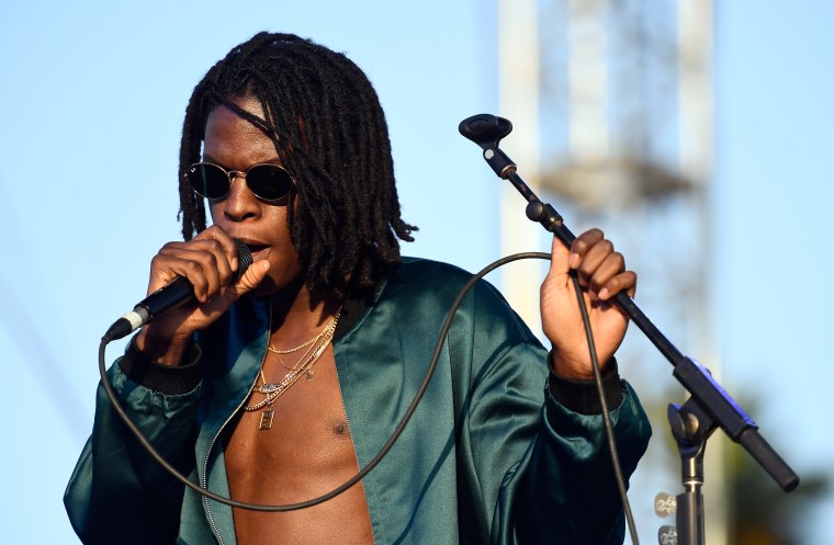 Daniel Caesar Shares New Song Who Hurt You Tfa Backstage The Feldman Agency